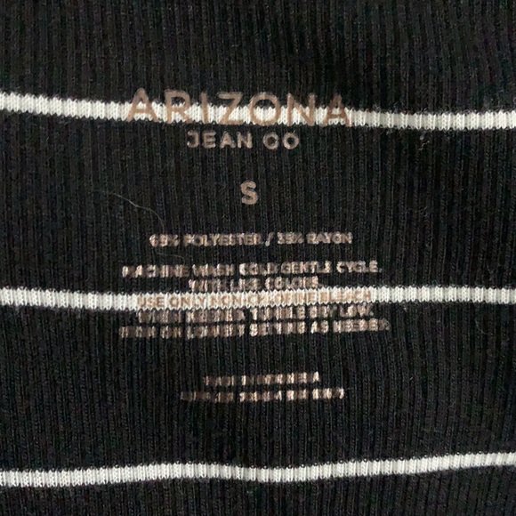 Short sleeve striped top - Picture 3 of 3